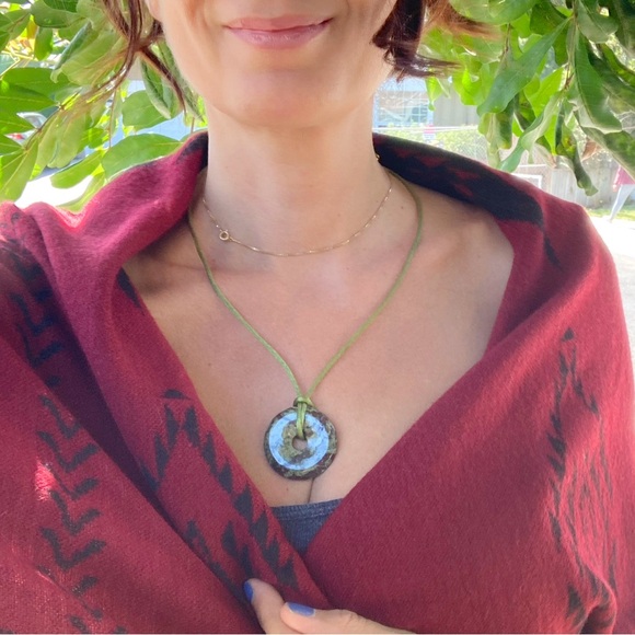 Gemstone Donut necklace - Picture 3 of 11